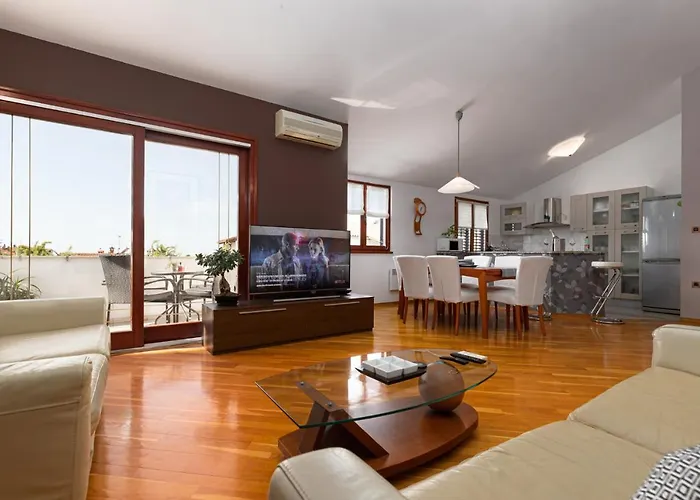 Biba Lux Πόρετς